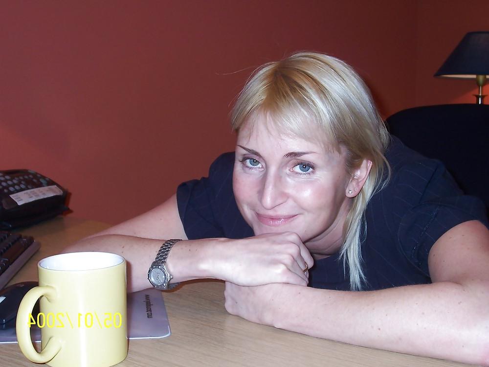 21P Blonde English Wife Posing