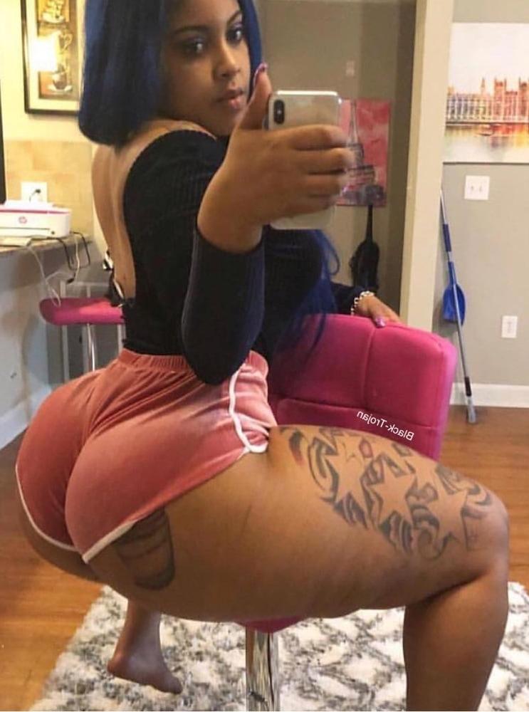 25P Barbie Is So Damn Fine! Epic Phat Thick Ass Booty Goddess!!