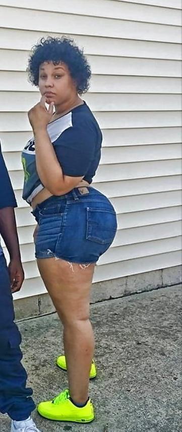 9P Booty on Herrr 10