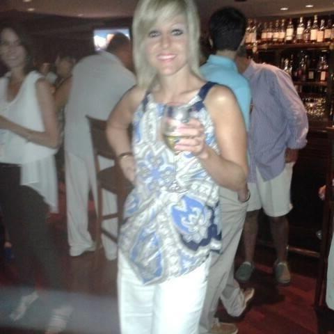 23P Blonde mom