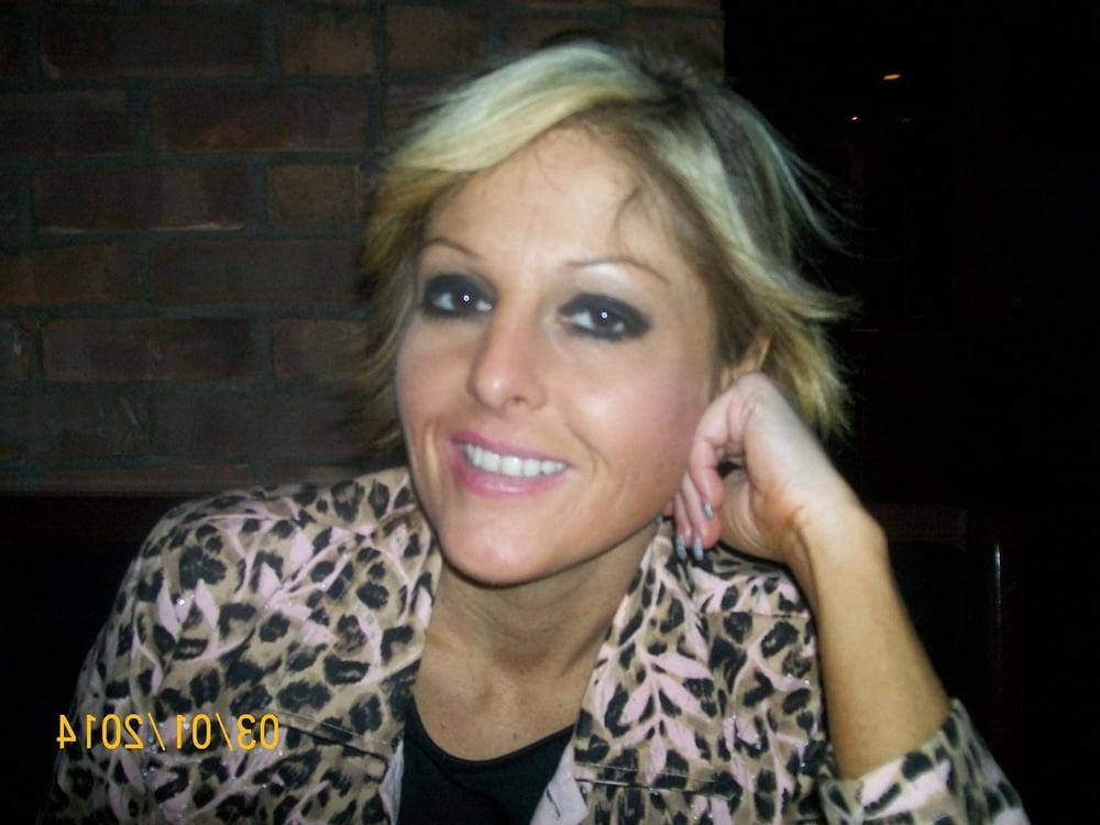 23P Blonde mom