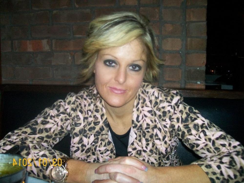 23P Blonde mom