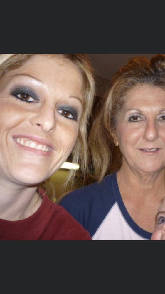 23P Blonde mom