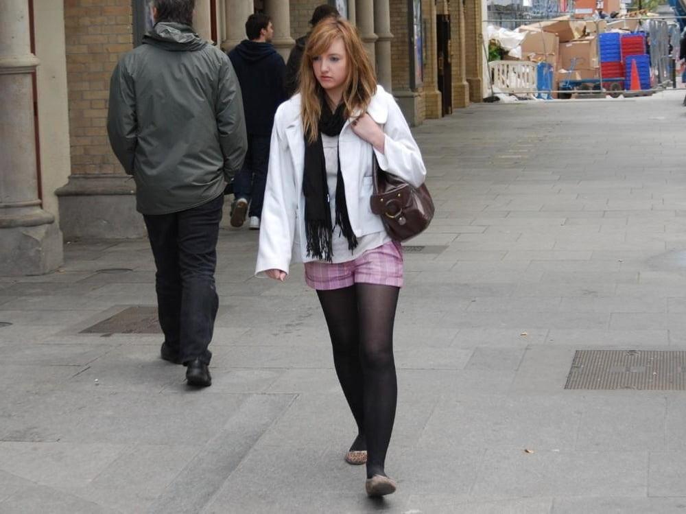 25P street nylons 4