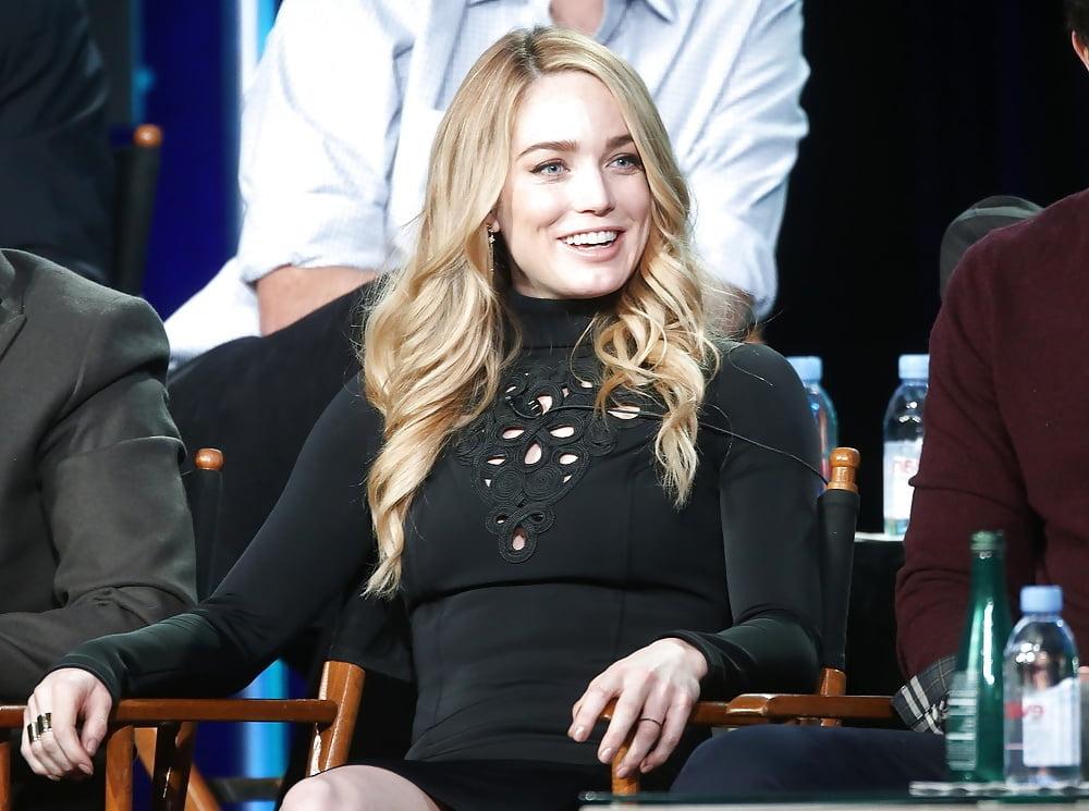 25P Caity Lotz Cum Target