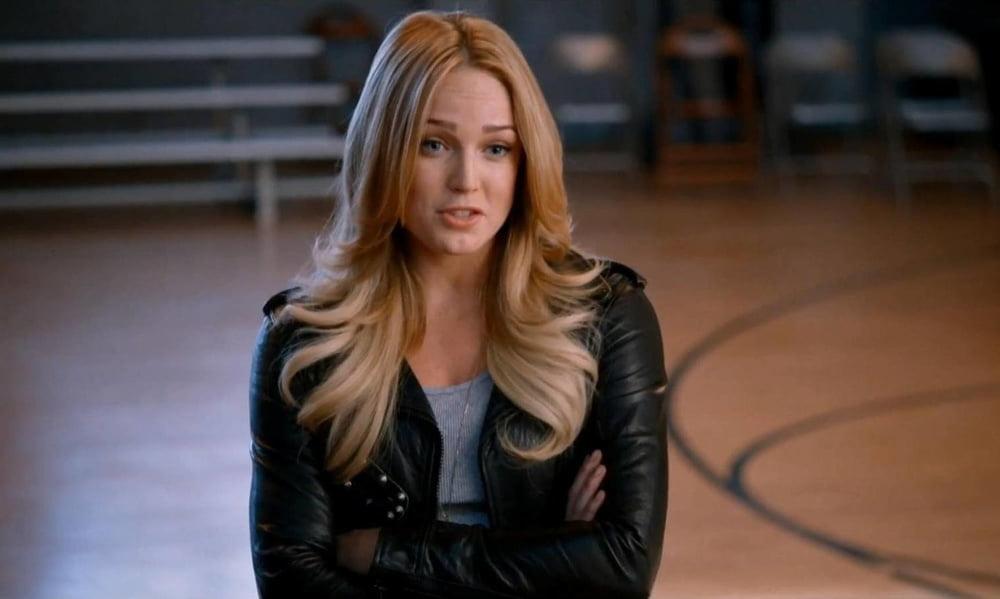 25P Caity Lotz Cum Target