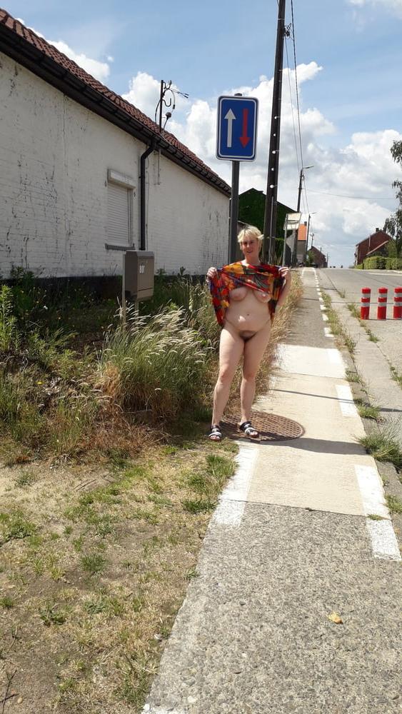 16P pantyless on street