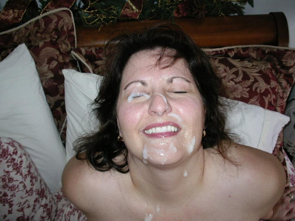 25P Moms Who Love Cum