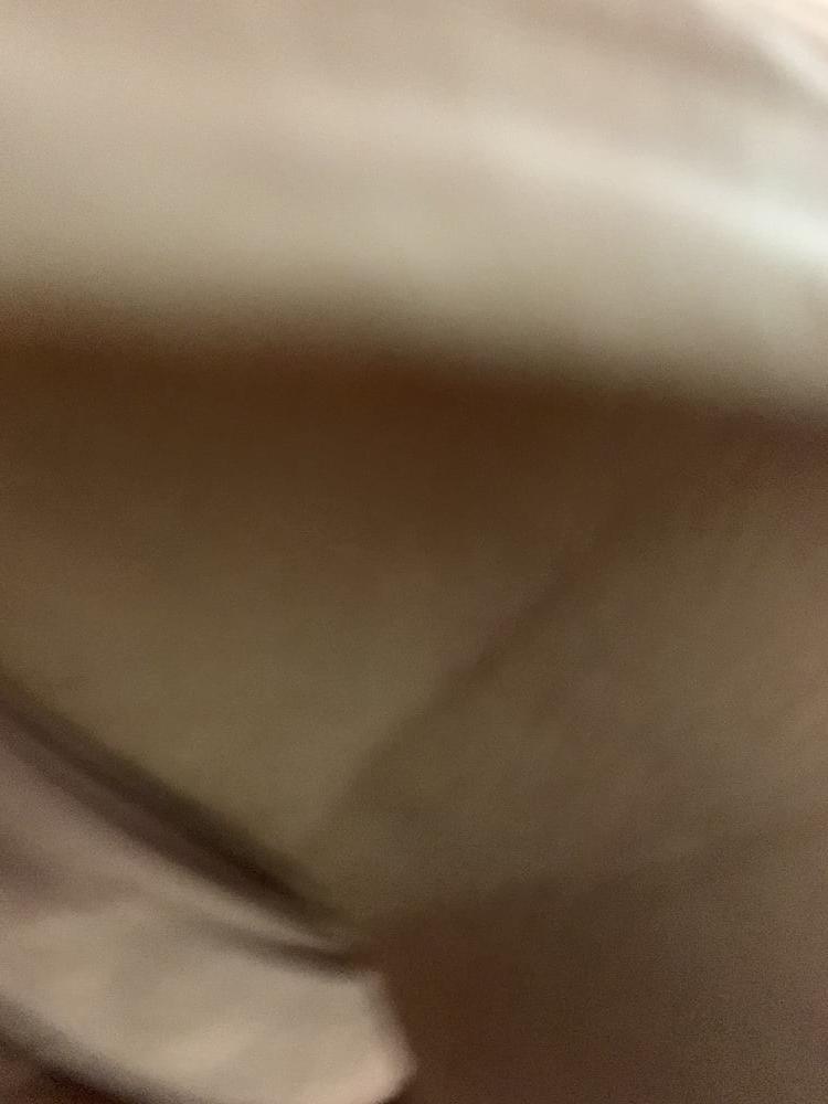 25P Hot Milf Skinny mom upskirt