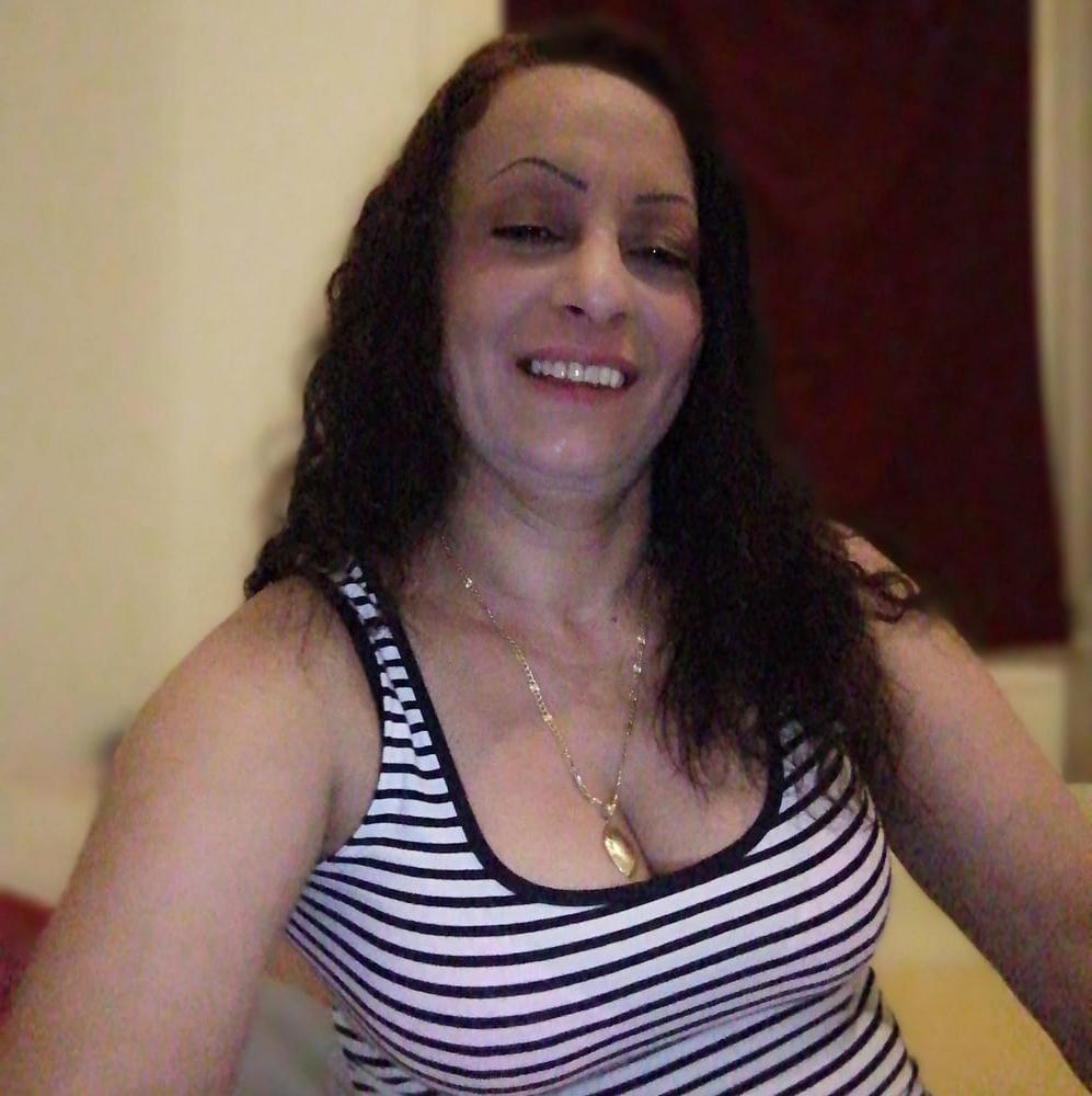 25P HUN-MAGYAR GYPSY SEXY MILF 75 MOM AT DAY WHORE AT NIGHT