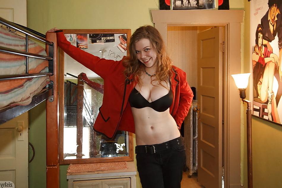 25P She Wants You Cum 740 - Hilary Craig