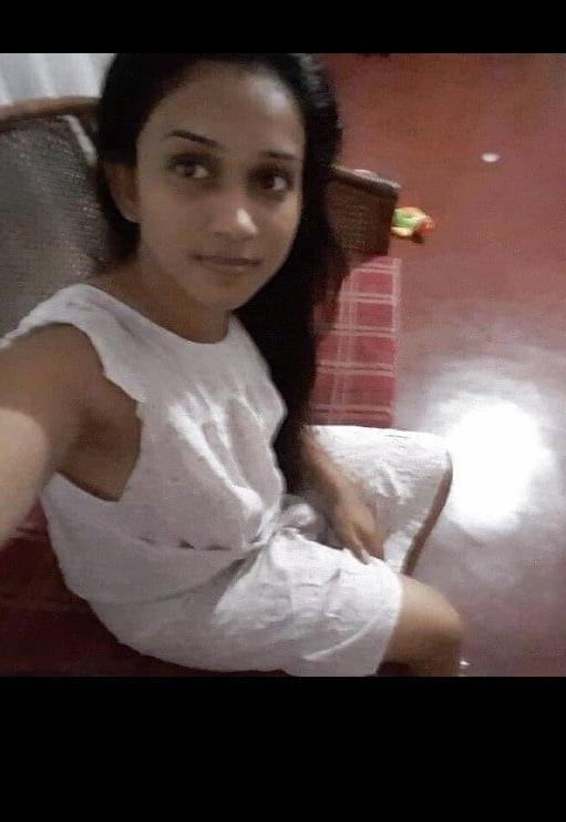 25P Sri Lanka Hot Girl 5