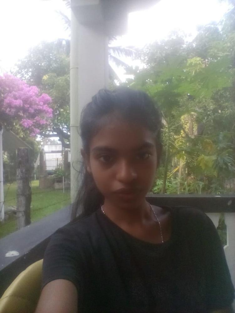 25P Sri Lanka Hot Girl 5
