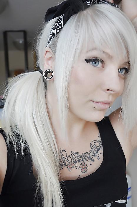 25P Emo and Hipster Girls