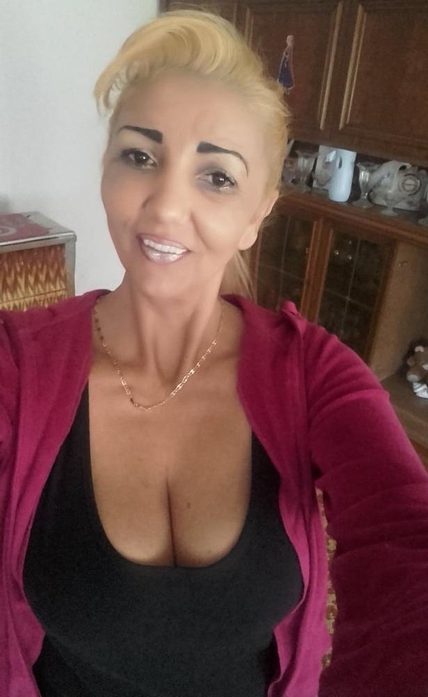 25P ROU ROMANIAN GYPSY MILFS 69 THE HOTTEST GYPSY MOM EVER