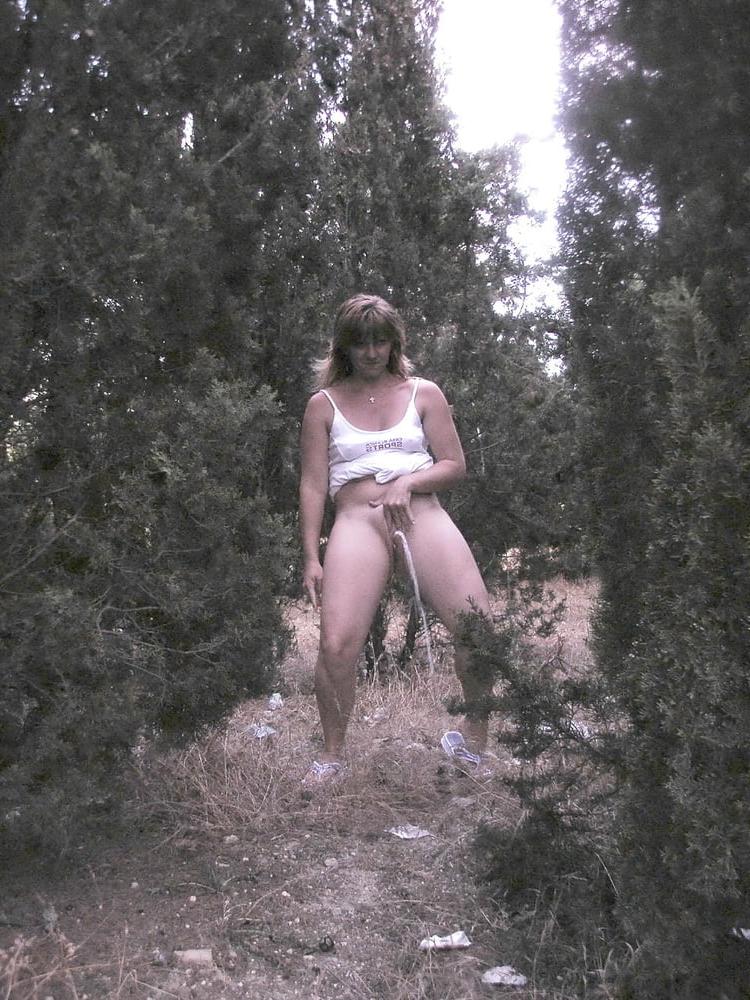 25P Erotic and pleasurable pee 11