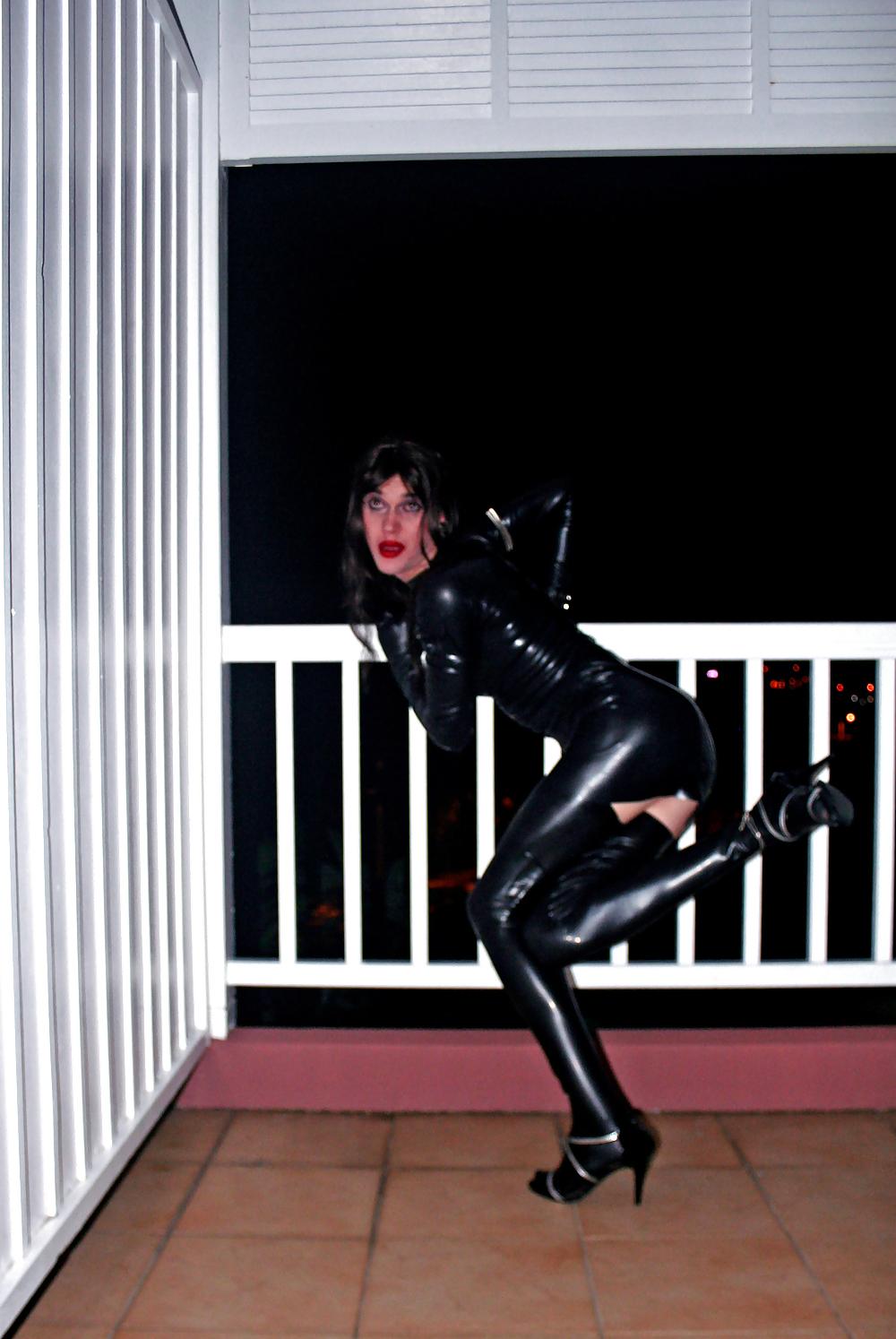 11P Balcony