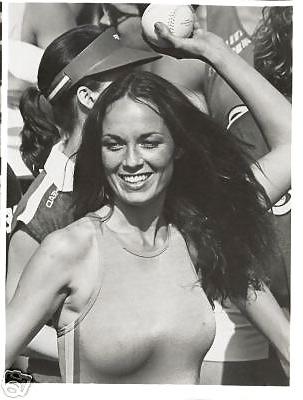 25P Catherine Bach aka Daisy Duke