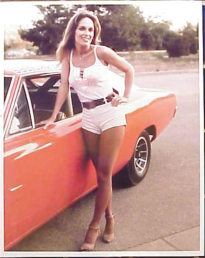 25P Catherine Bach aka Daisy Duke