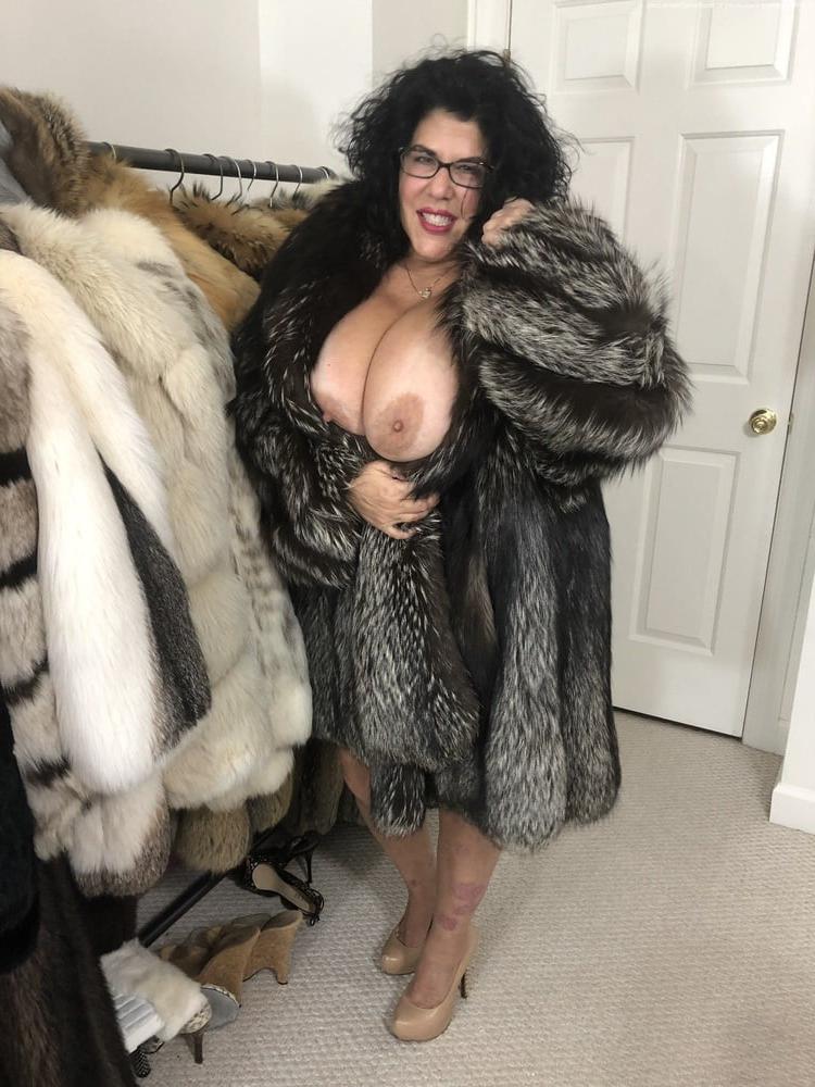 25P Mature Wives 145