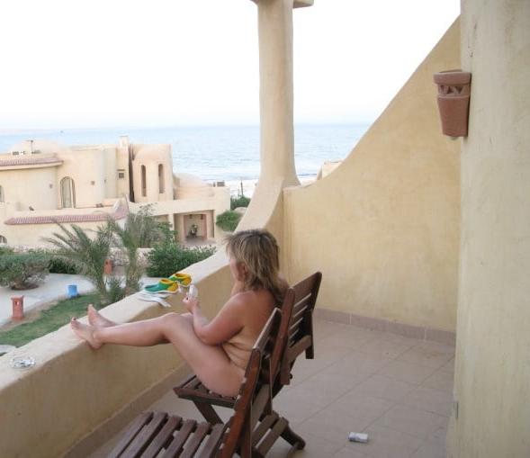25P Matures on the balcony 5