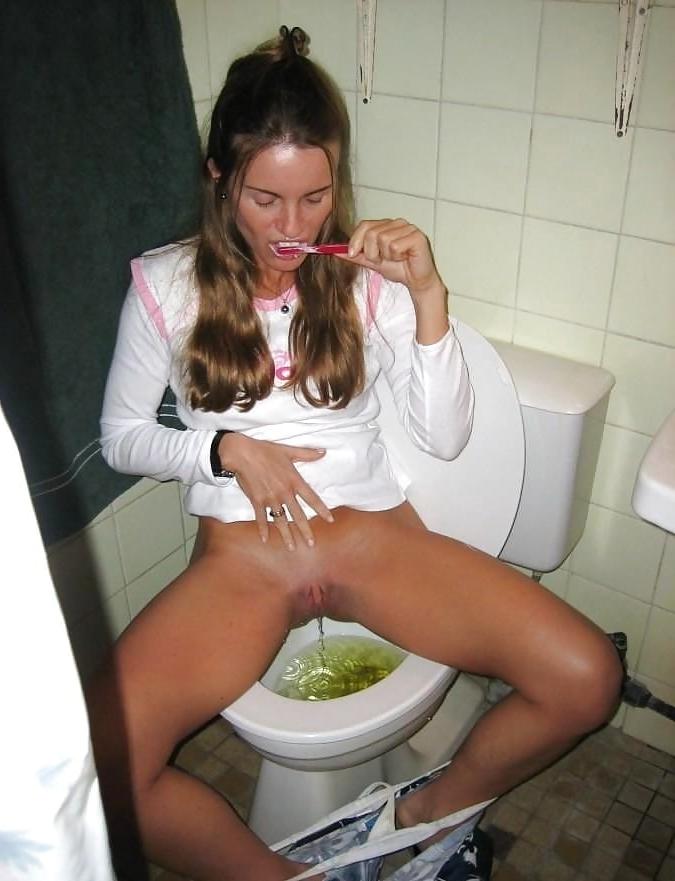 25P More hot steamy piss 2