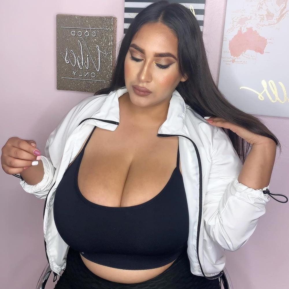 25P Girls That Make Me Cum 79