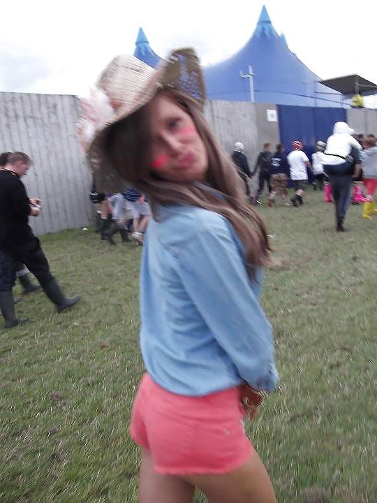 25P Hot babes 13