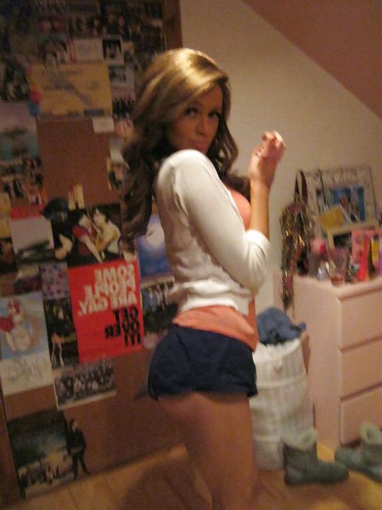 25P Hot babes 13