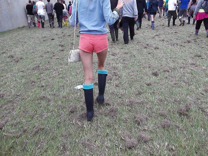 25P Hot babes 13