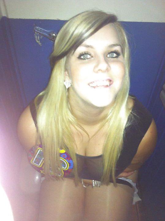 14P Teens on Toilets 6