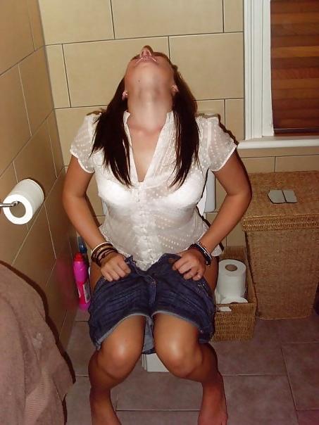 14P Teens on Toilets 6