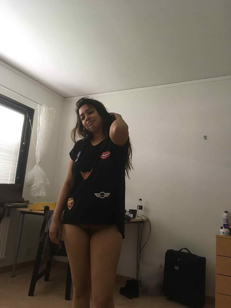 17P Hot sexy desi IT girl big boobs indian leaked with bf (110)