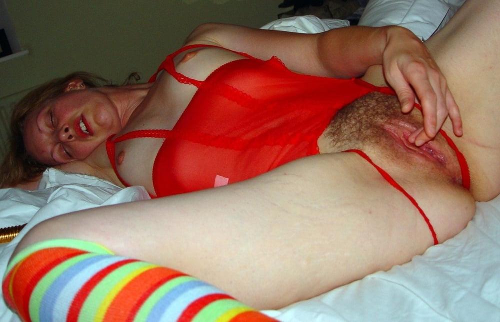 25P Female masturbation (2)