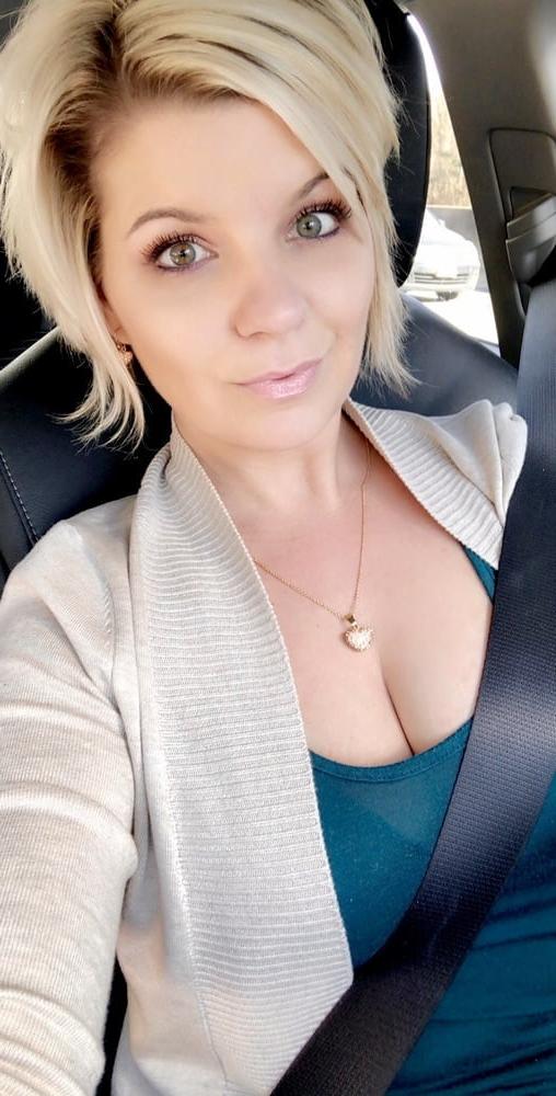 21P Soccer mommy slut of 3