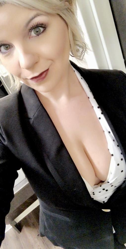 21P Soccer mommy slut of 3