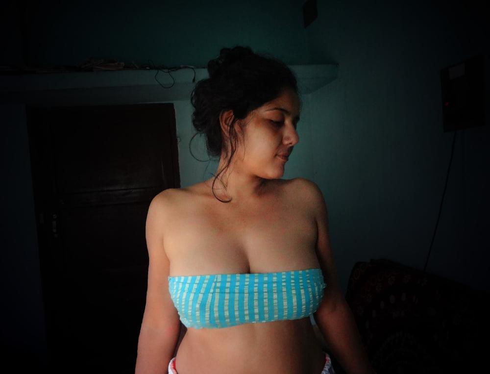 25P BBW Big Boobs &amp; tits Desi Indian MILF nude shoot(111)