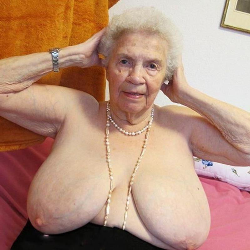 25P Big Boobs Mature 33