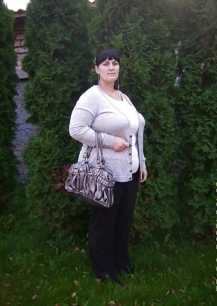 20P Clothed Mature - Big Boobs 18