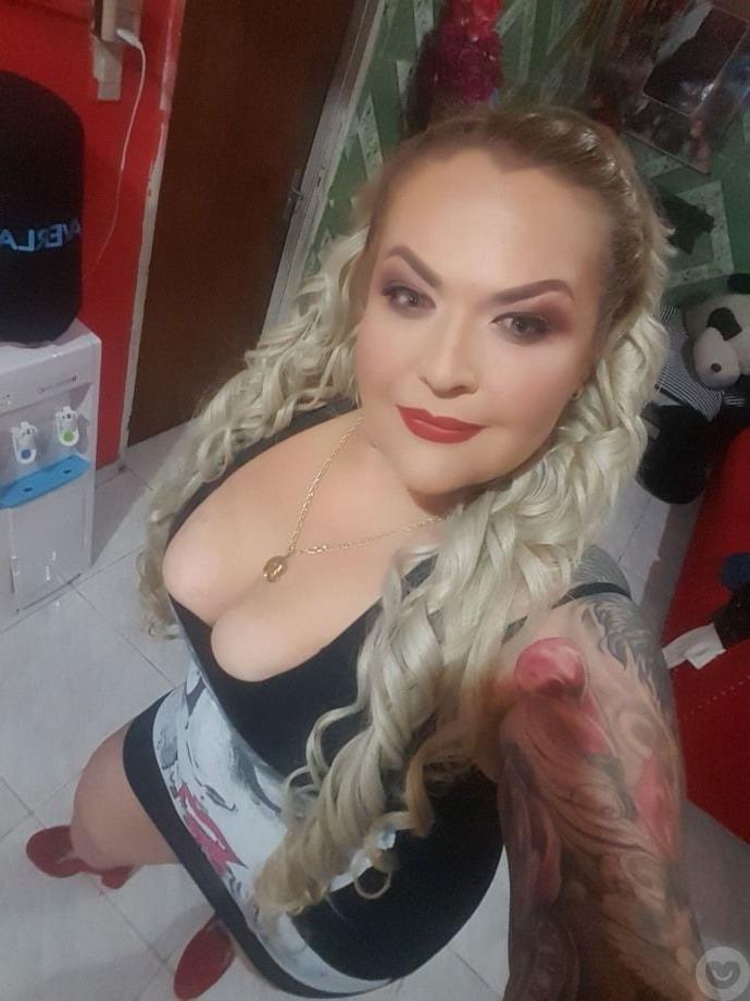 25P beautiful mature 25