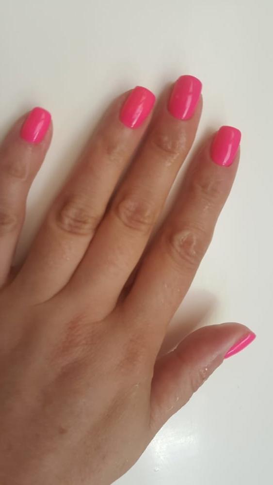 9P My wife's fingers!  Manicure, pedicure, hairstyle, pisi)