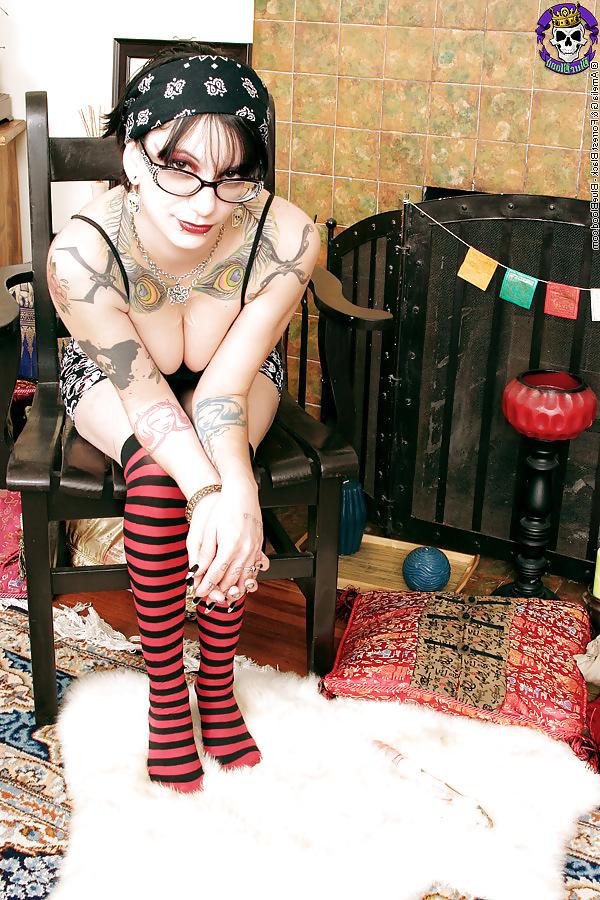 16P Tattooed Emo girl with Big Glass Toy