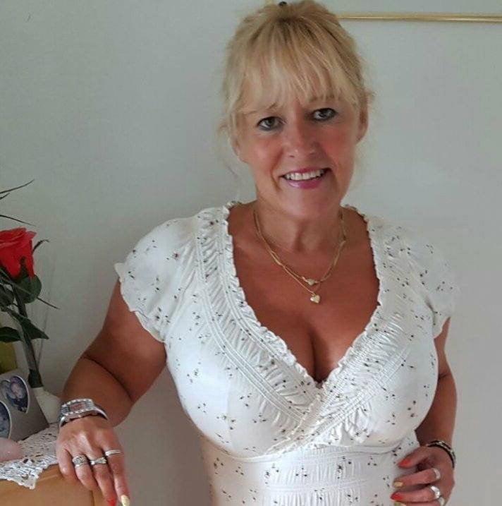 20P Clothed Mature - Big Boobs 17
