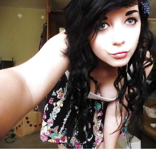 25P Emo girl #11