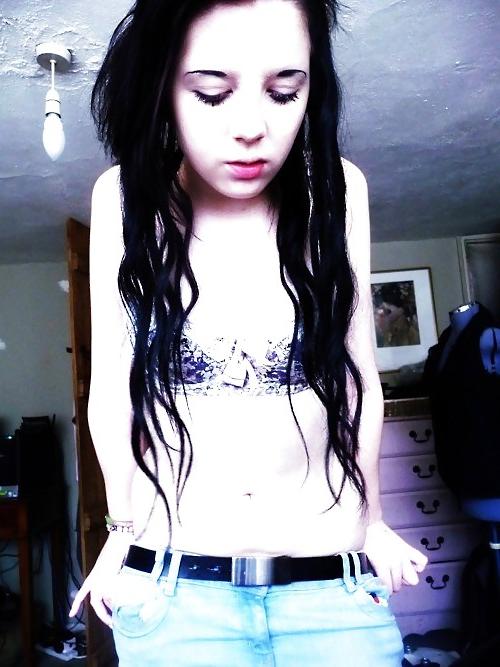 25P Emo girl #11