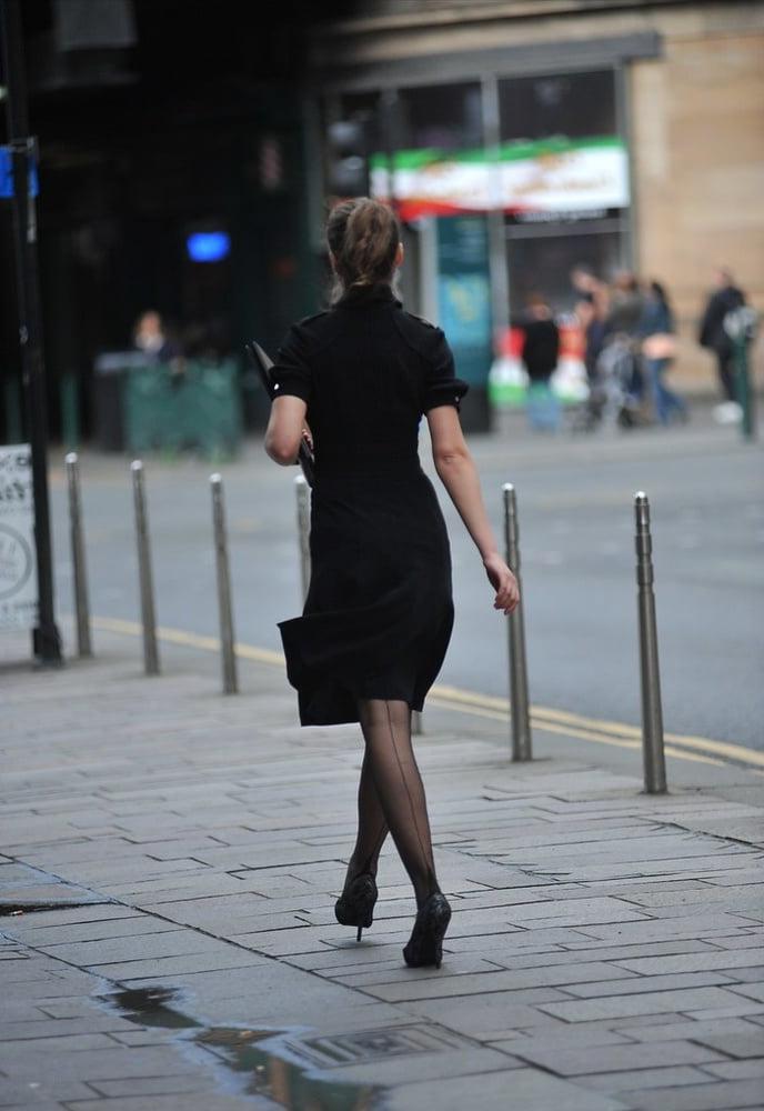 25P street nylons 2