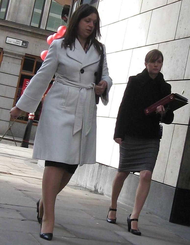 25P street nylons 2