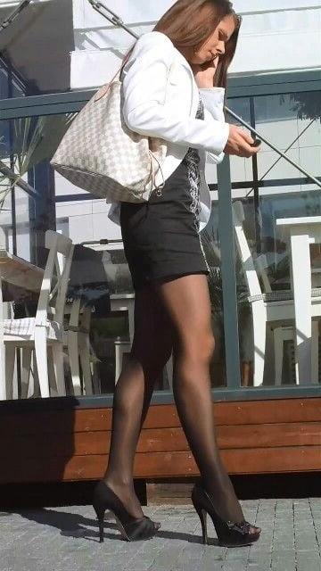 25P street nylons 2