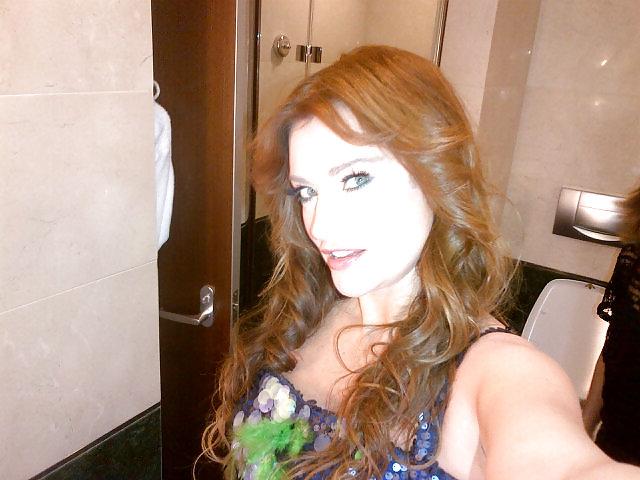 25P Turkish Celebrity - Hilal Cebeci