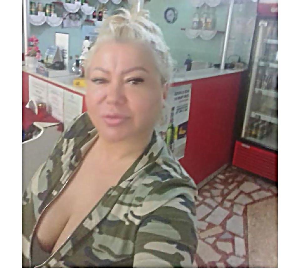 25P ROU ROMANIAN MILFS 67 SLUT MOM IS A ESCORT IN THE US